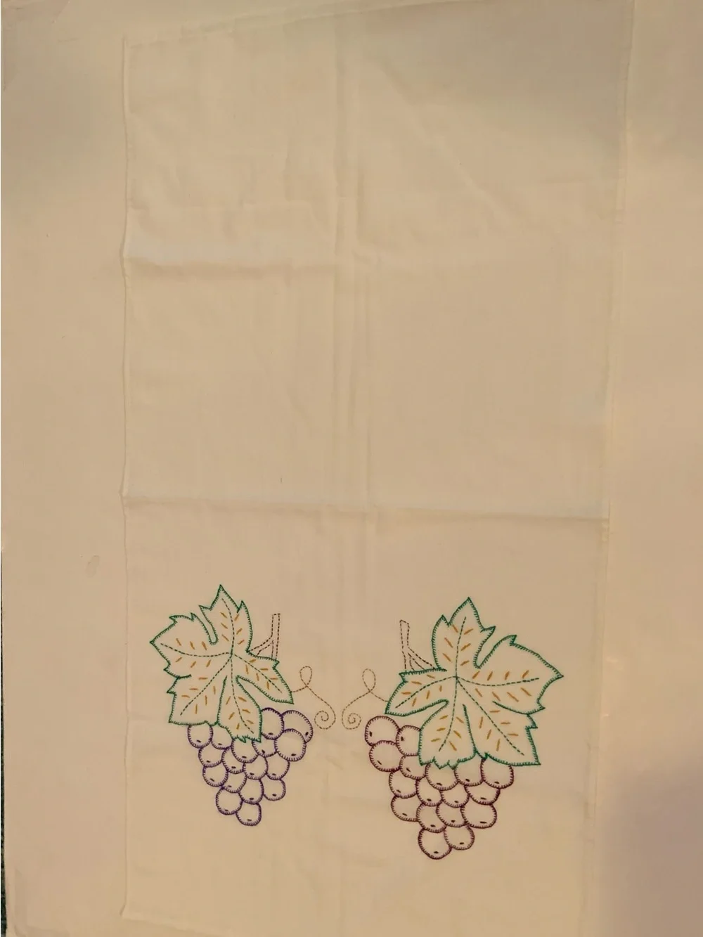 Vintage Hand Embroidered Kitchen Towels Set Of 4